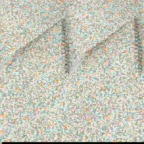 William Morris At Home Clover Wallpaper | Spring Garden