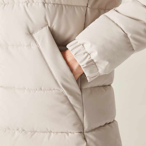Regatta Womens Aldthorn Quilted Jacket - Perfectly Pale/Black