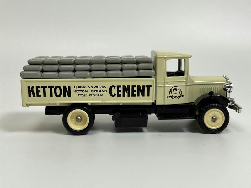MCSlots Mack Sack Truck 1934 Ketton Cement Days Gone Lledo 39001D B2