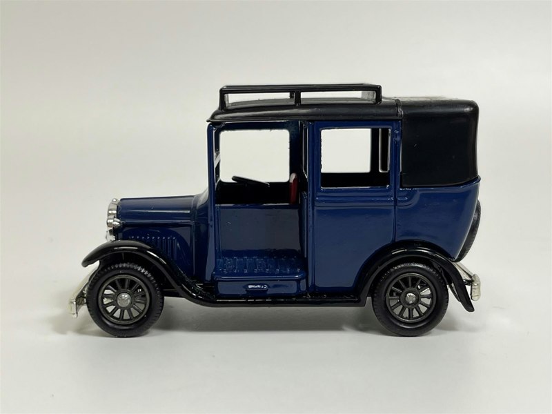 MCSlots Austin Taxi Blue 1933 Days Gone Lledo 47001D B2