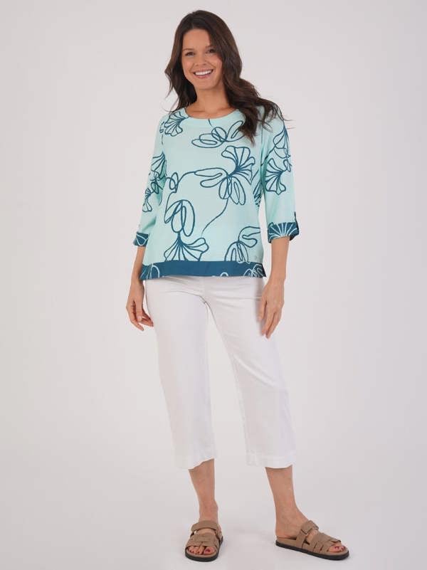 VIZ-A-VIZ Floral Printed Top