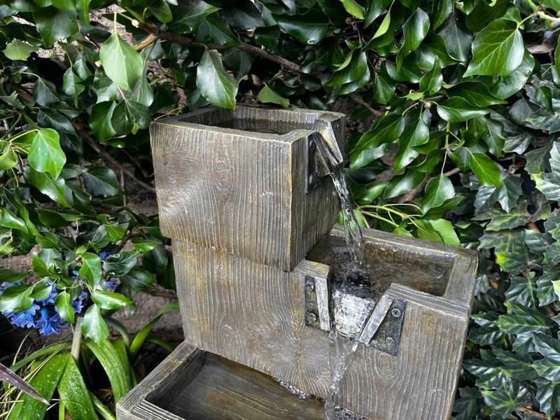 Tranquillity Water Features Medium Coastal Shore Traditional Water Feature