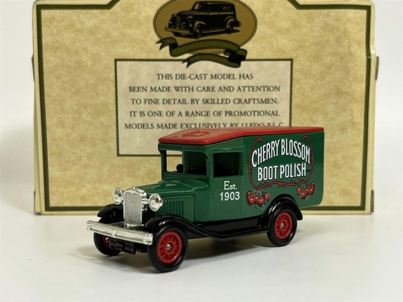 MCSlots Cherry Blossom Boot Polish Truck 1903 Days Gone Lledo CBBP01D B2