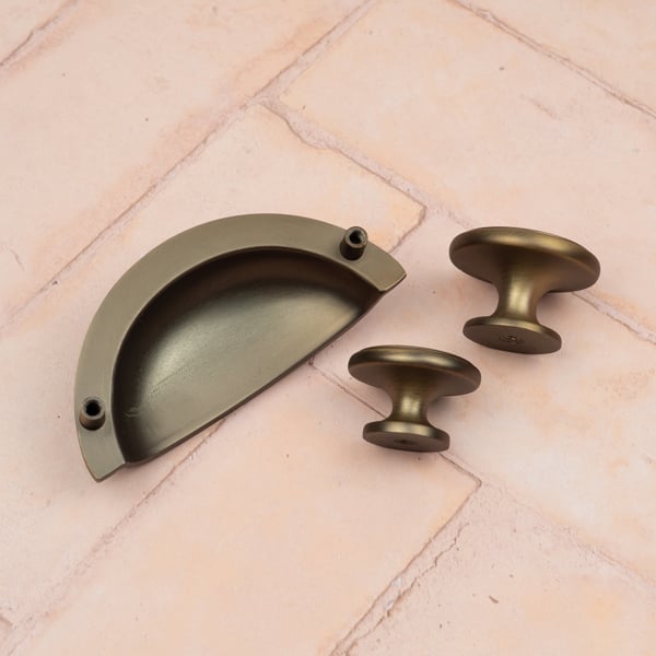 Handle & Home Dark Antique Brass Cabinet Knobs & Coordinating Cup Handle