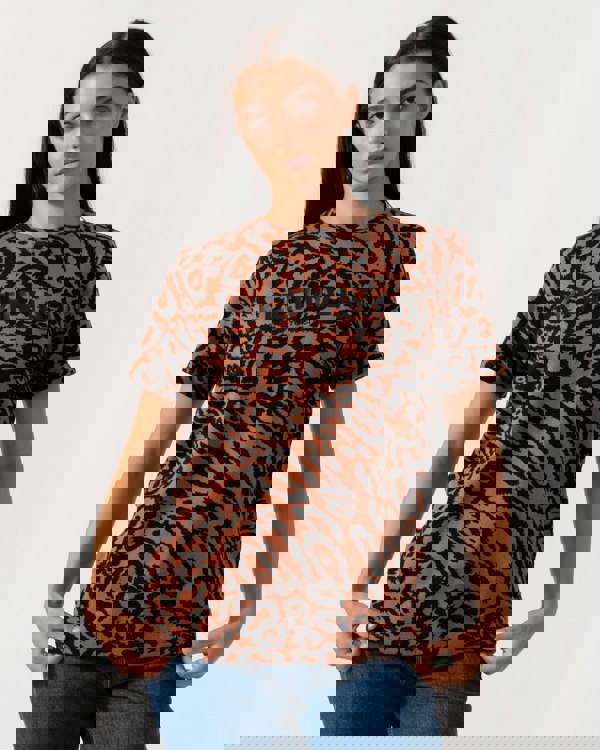 Calvin Klein Wool Jacquard Leopard Womens Tee