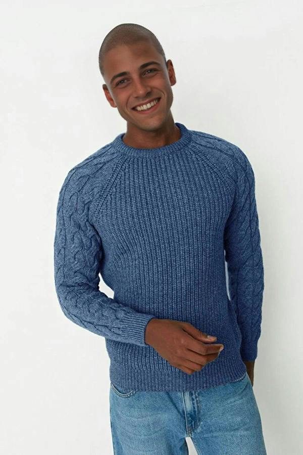 WOVCOR Regular Fit Woolen Crew Neck Knit Men's Sweater with Hair Knitting Detail