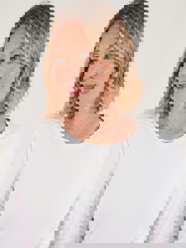 PennyPlain Solid Round Neck Top - White