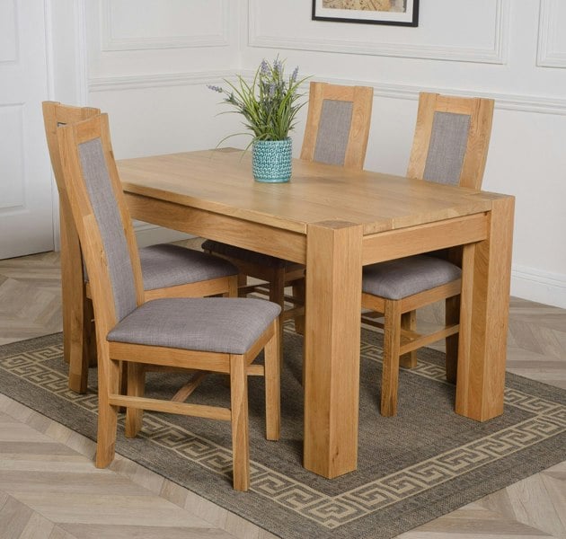 That's Furniture Kuba Medium Oak Dining Table with Stanford Oak Chairs