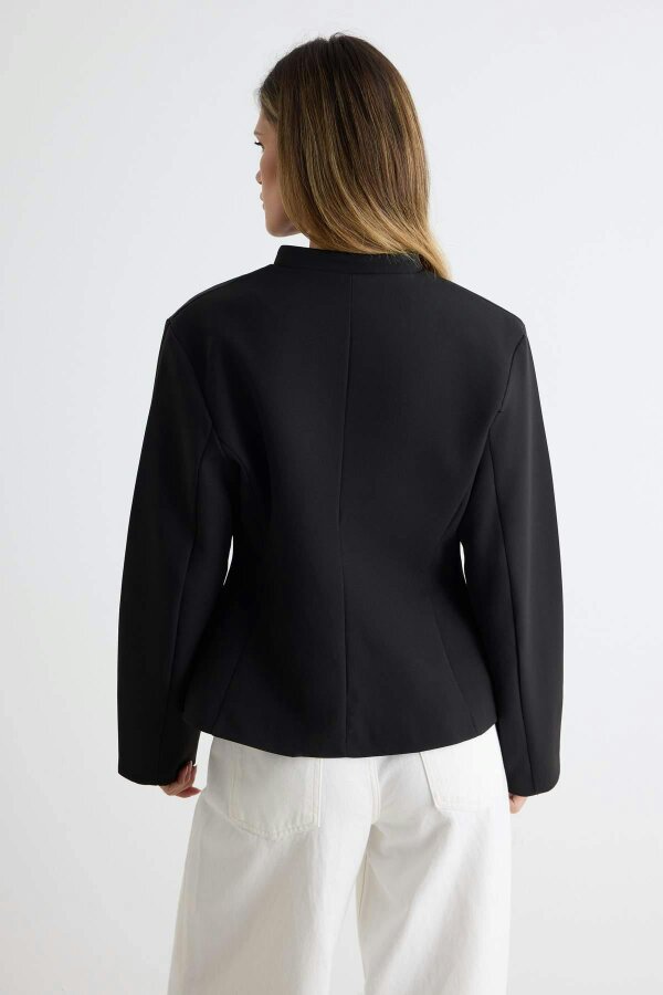 WOVCOR Button Detail Fitted Blazer Jacket