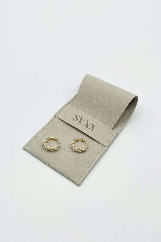 SVNX Pearl Vine Hoop Earrings in Gold