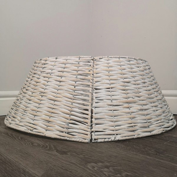 Samuel Alexander 40/58cm Samuel Alexander KD Willow Christmas Tree Skirt Wicker Rattan- Medium White Wash