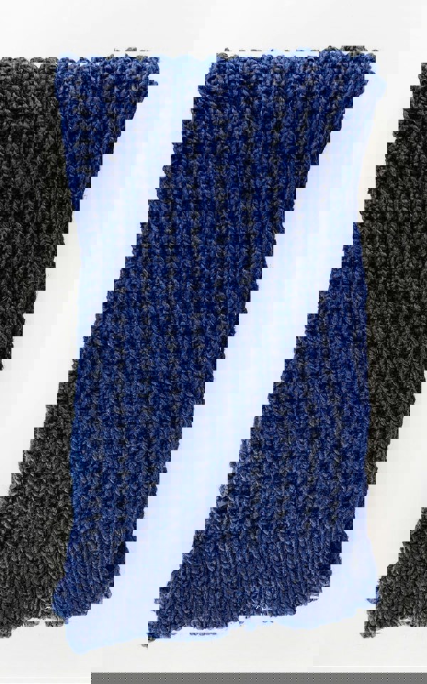 SVNX Navy Chunky Knitted Scarf