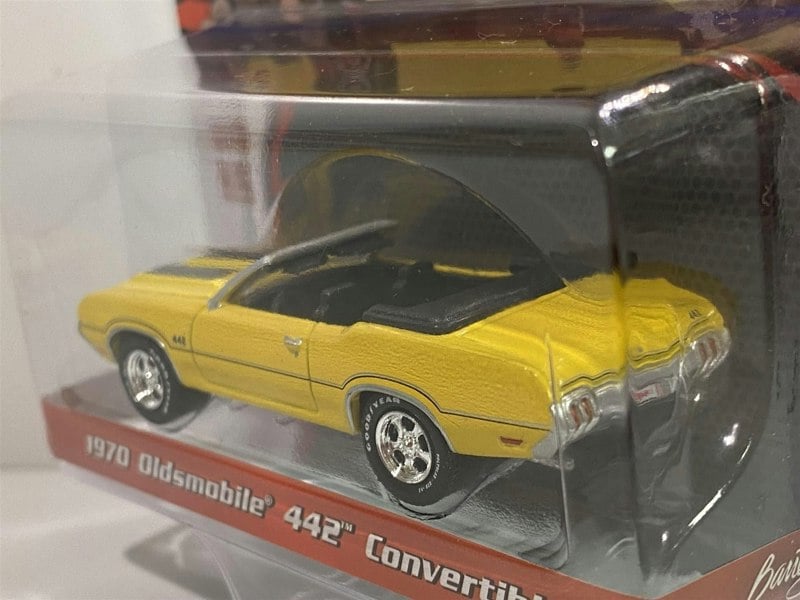 1970 oldsmobile 442 convertible yellow 1:64 scale greenlight 37220c