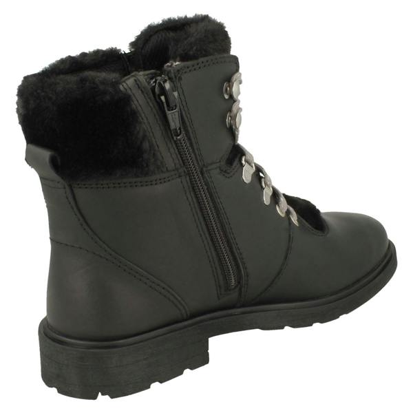 Clarks Girls Clarks Faux Fur Detailed Ankle Boots Astrol Hiker K