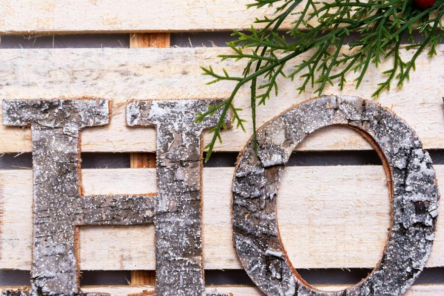 Shatchi 20x40cm Wooden HOME Letters Sign Christmas Wall Frame Decoration for Festive Indoor Display