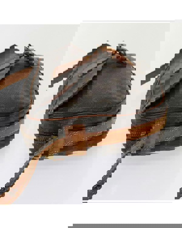 193989520.jpg