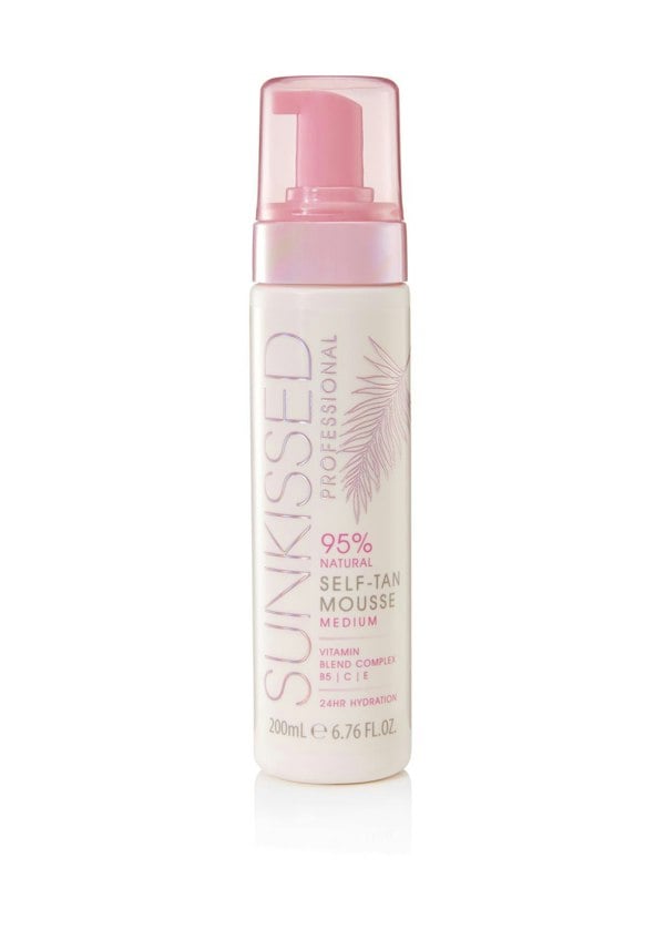 Sunkissed Professional Self Tan Mousse 200ml - Medium