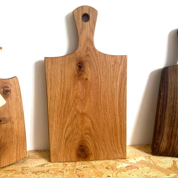 Giraffes & Craftz Solid Oak paddle - Handmade French Oak Cheese and Food Board