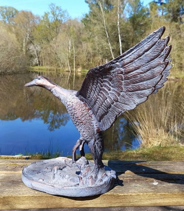 Inspirational Gifting Flying Duck Garden Sculpture Ornament Decor