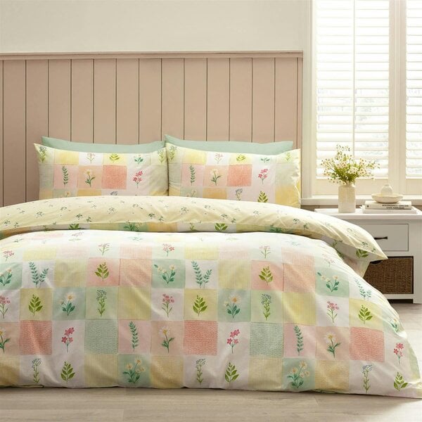 Daisy Patchwork Yellow Duvet Cover Set