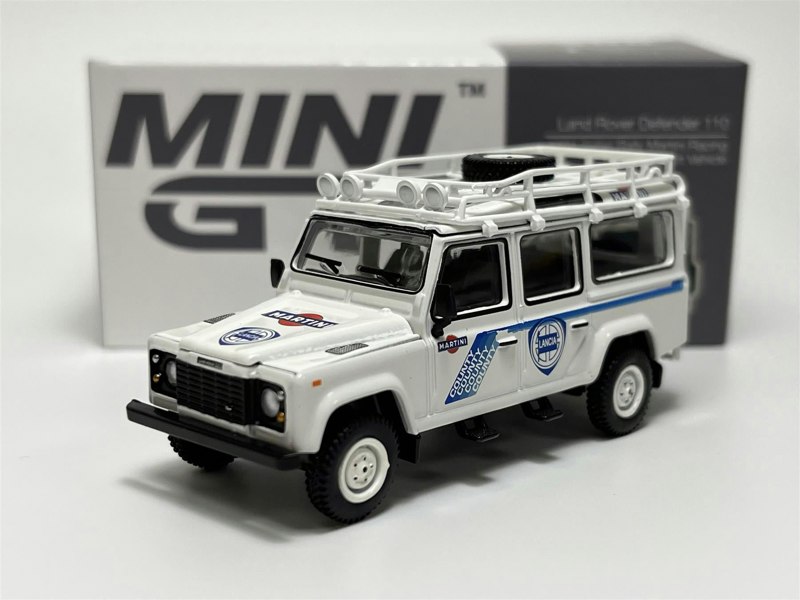 Mini GT Land Rover Defender 110 1991 Safari Rally Martini Racing Support Vehicle LHD 1:64 Scale MGT00558L