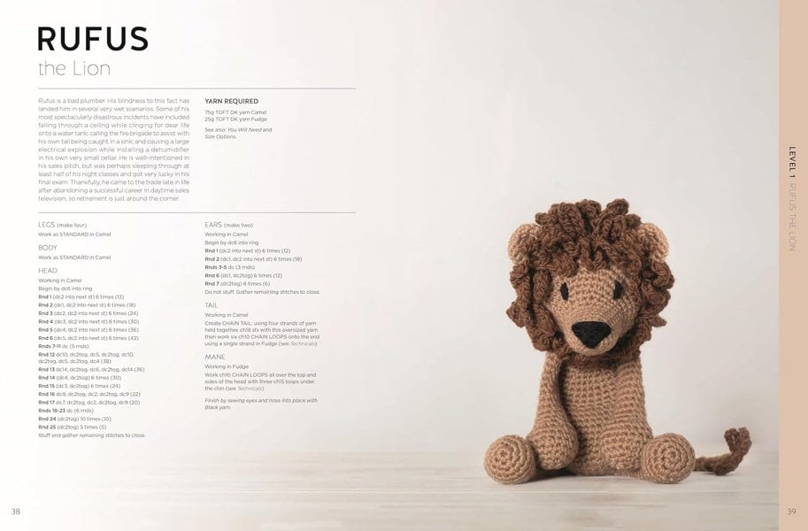 Edward's Menagerie New Edition: Over 50 easy-to-make soft toy animal crochet patterns (Paperback Book)