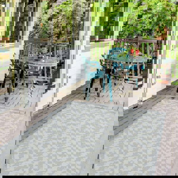 Grey Diamond Design Outdoor Rug for Garden | The Rugs