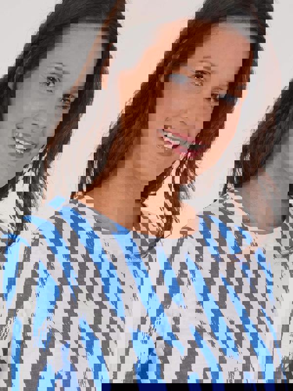 VIZ-A-VIZ Brushstroke Printed Top