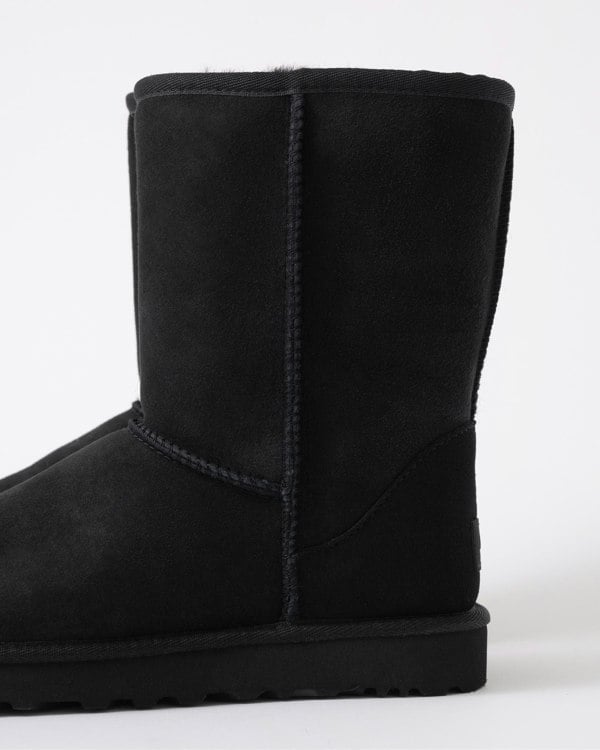 UGG Classic Short II Womens Boot - Black
