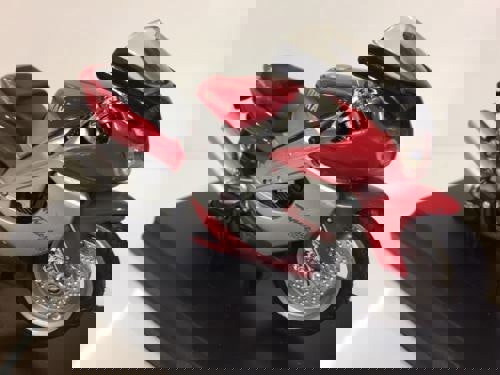 yamaha yzf 1000r thunderace 2001 1:18 scale welly 12154