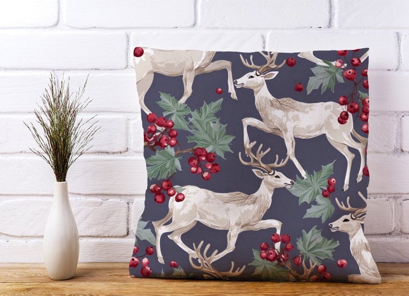 Warren Reed Reindeers And Holly Cushions