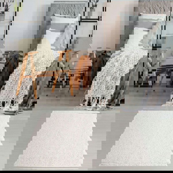 Shaggy Rug Plain White high quality, non-shedding