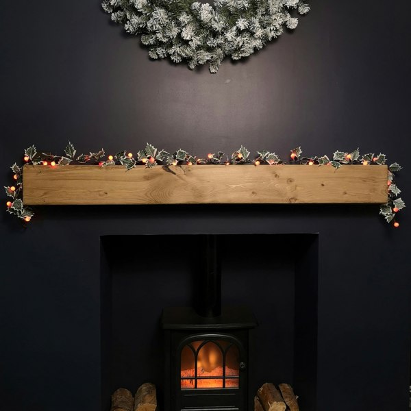 Samuel Alexander 1.8m Artificial Garland with Berries & Lights Battery Operated with 35 Warm White LEDs