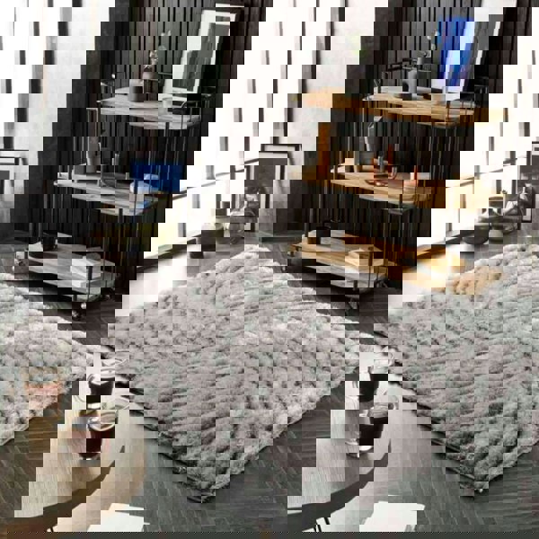 Dallas Silver Grey Shaggy Rug | Retro Chic Comfort |The Rugs