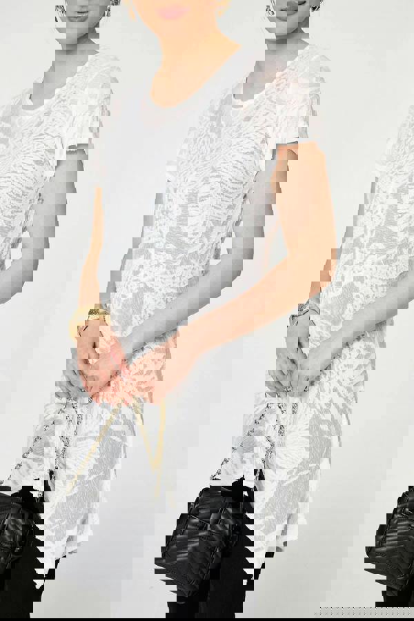 White | Floral Textured Hanky Hem Tunic Top