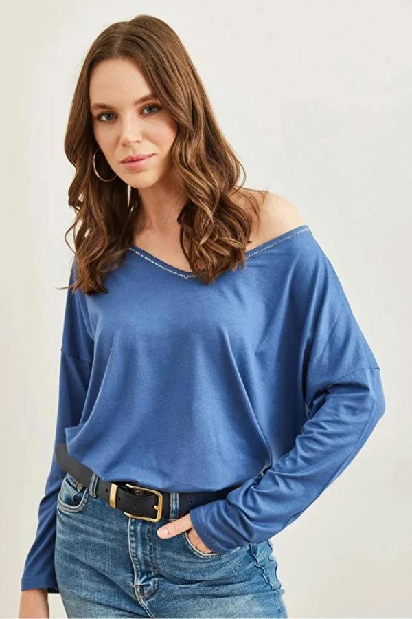 Hoxton Gal V-Neck Viscose Blouse with Silver Stitching Details