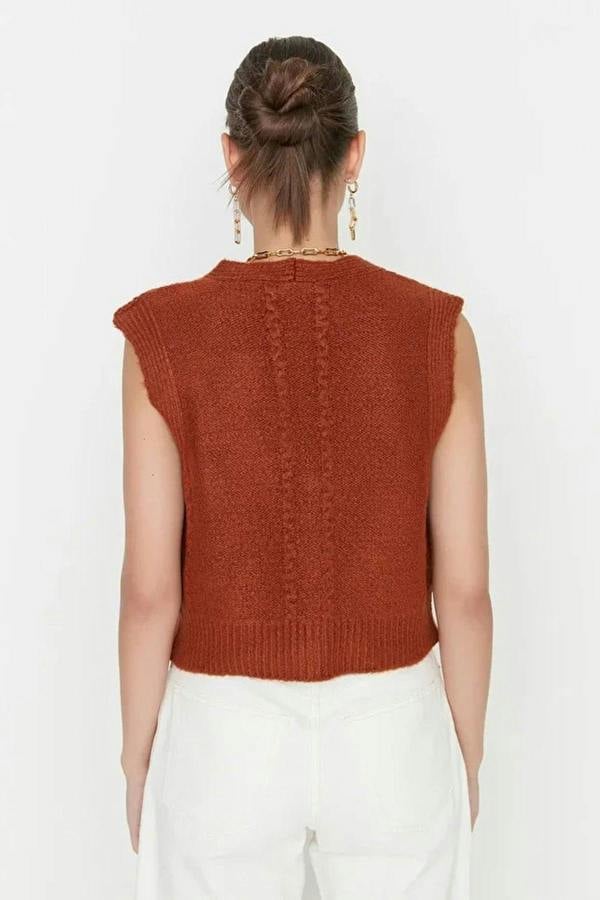 WOVCOR Soft Textured Knit Vest