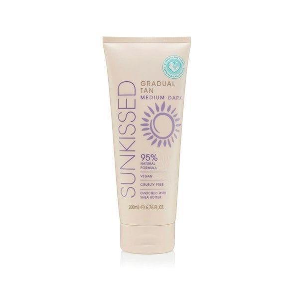 Sunkissed Gradual Tanning Lotion Medium - Dark 200ml