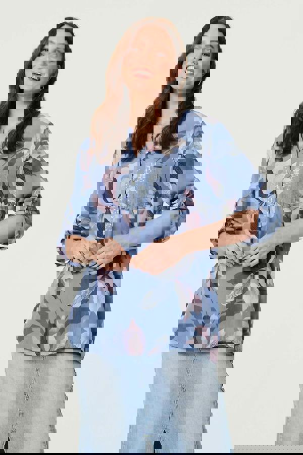 Blue | Sequin Trim Floral Relaxed Blouse: Model is 5'9"/175 cm and wears UK8/EU36/US4/AUS8
