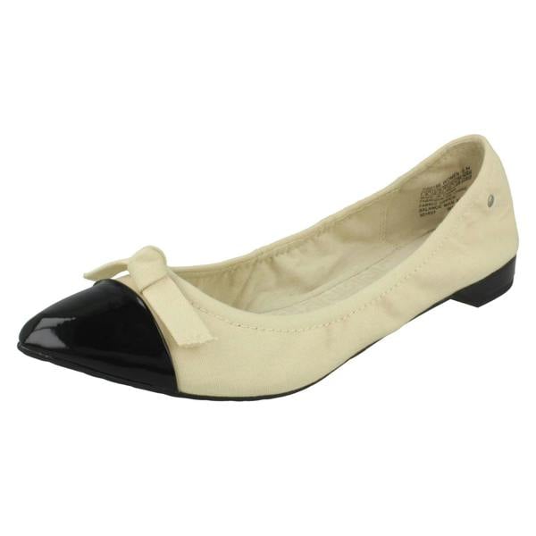 Rockport Ladies Rockport Slip On Flats With Bow Detailing Ashika
