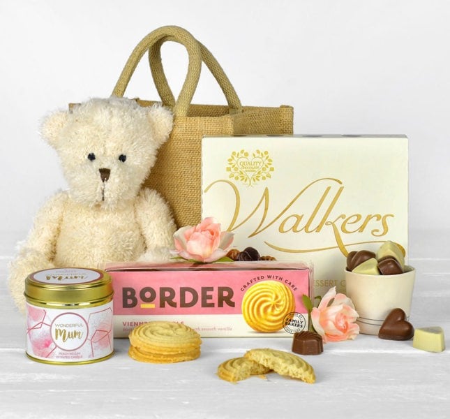 Highland Fayre Hugs For Mum Mother's Day Biscuit & Chocolates Hamper with Candle & Teddy