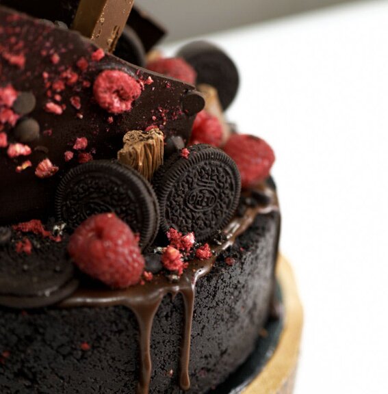 Pleese Vanilla, raspberry & chocolate hazelnut swirl