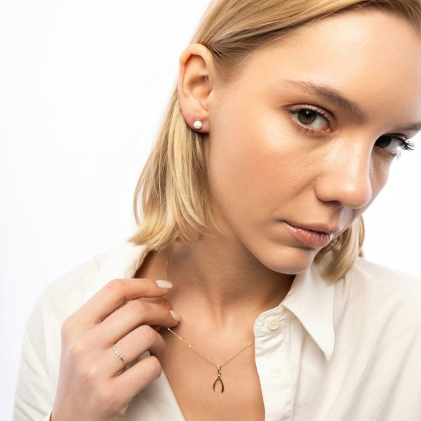 Spero London 9ct Solid Gold Pearl Stud Earrings