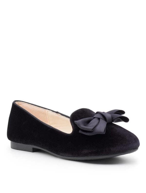 Girls black shoes with bow detail
