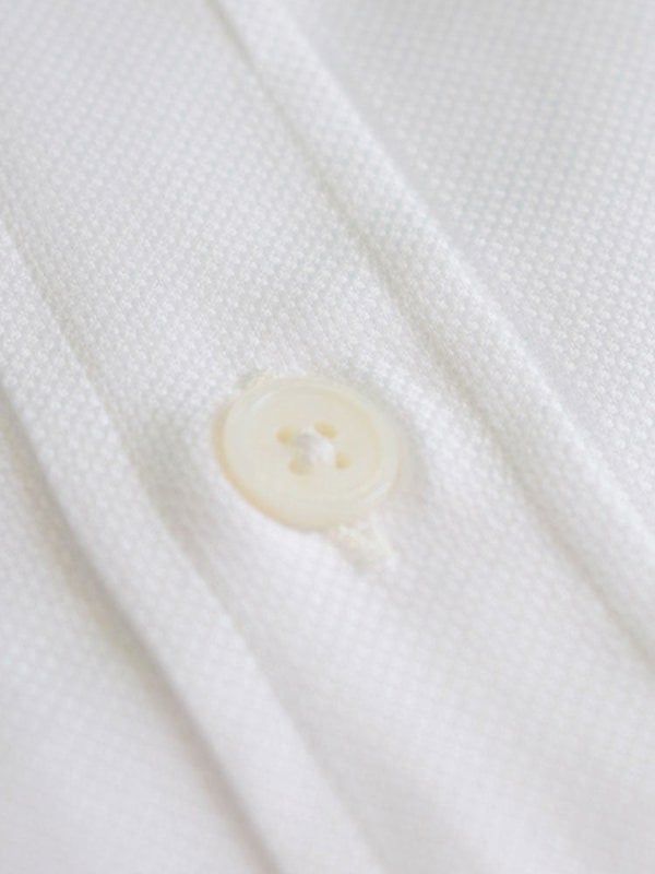 Mother-of-Pearl buttons in shirt