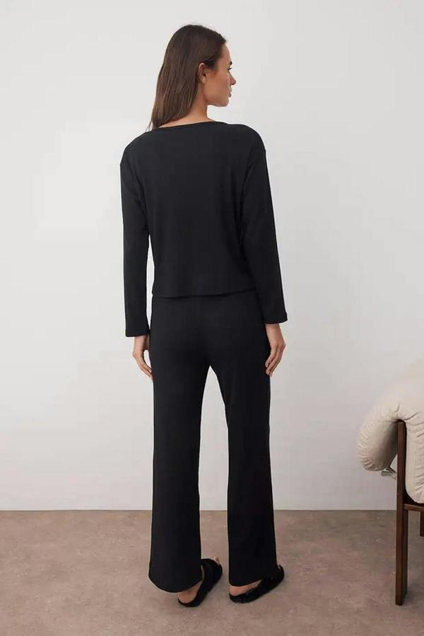 WOVCOR 2-Piece Ribbed Long-Sleeve Pajama Set