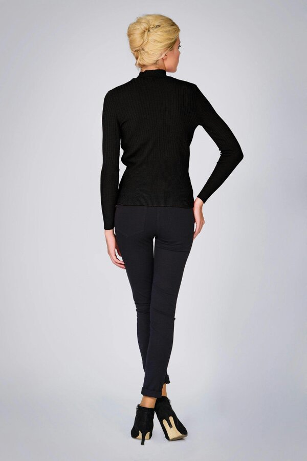 Erika & Erin wool two-piece knit set in black