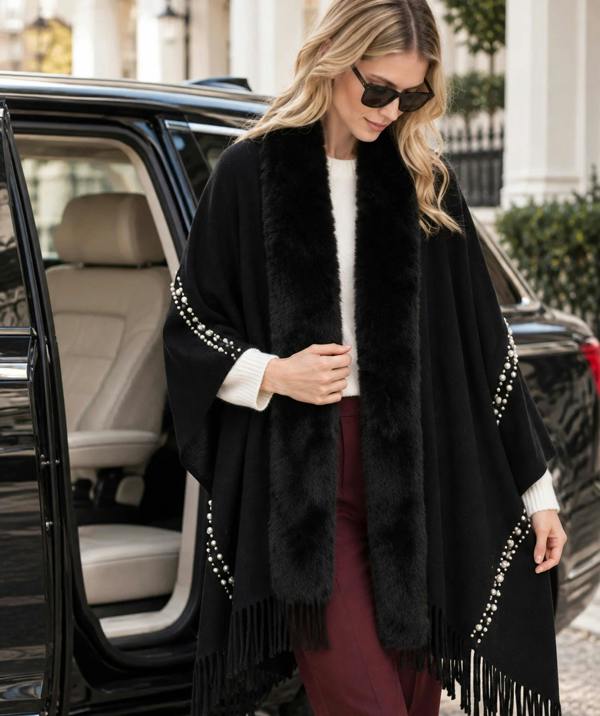 Pia Rossini Anais - Faux Fur Shawl