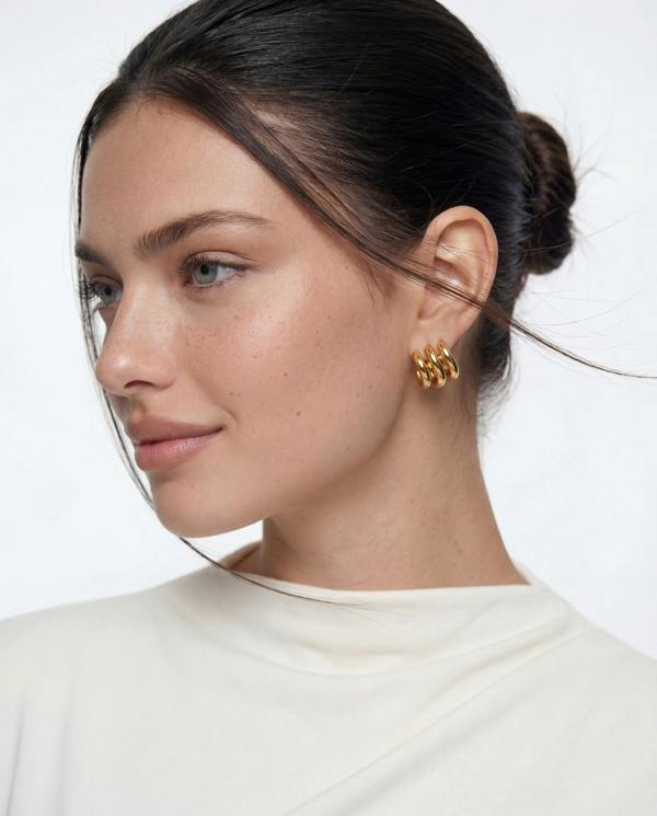 Elk & Bloom Chunky Triple Hoop Wave 14K Gold Studs