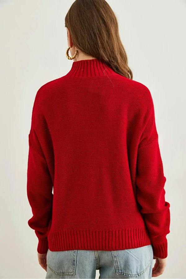 Hoxton Gal High-Neck Cable Knit Sweater
